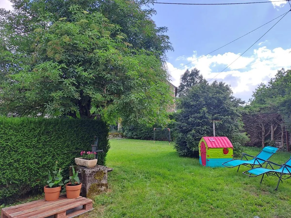 Vakantiehuis Gites Le Lilas - Lac De Pareloup Canet-de-Salars Frankrijk